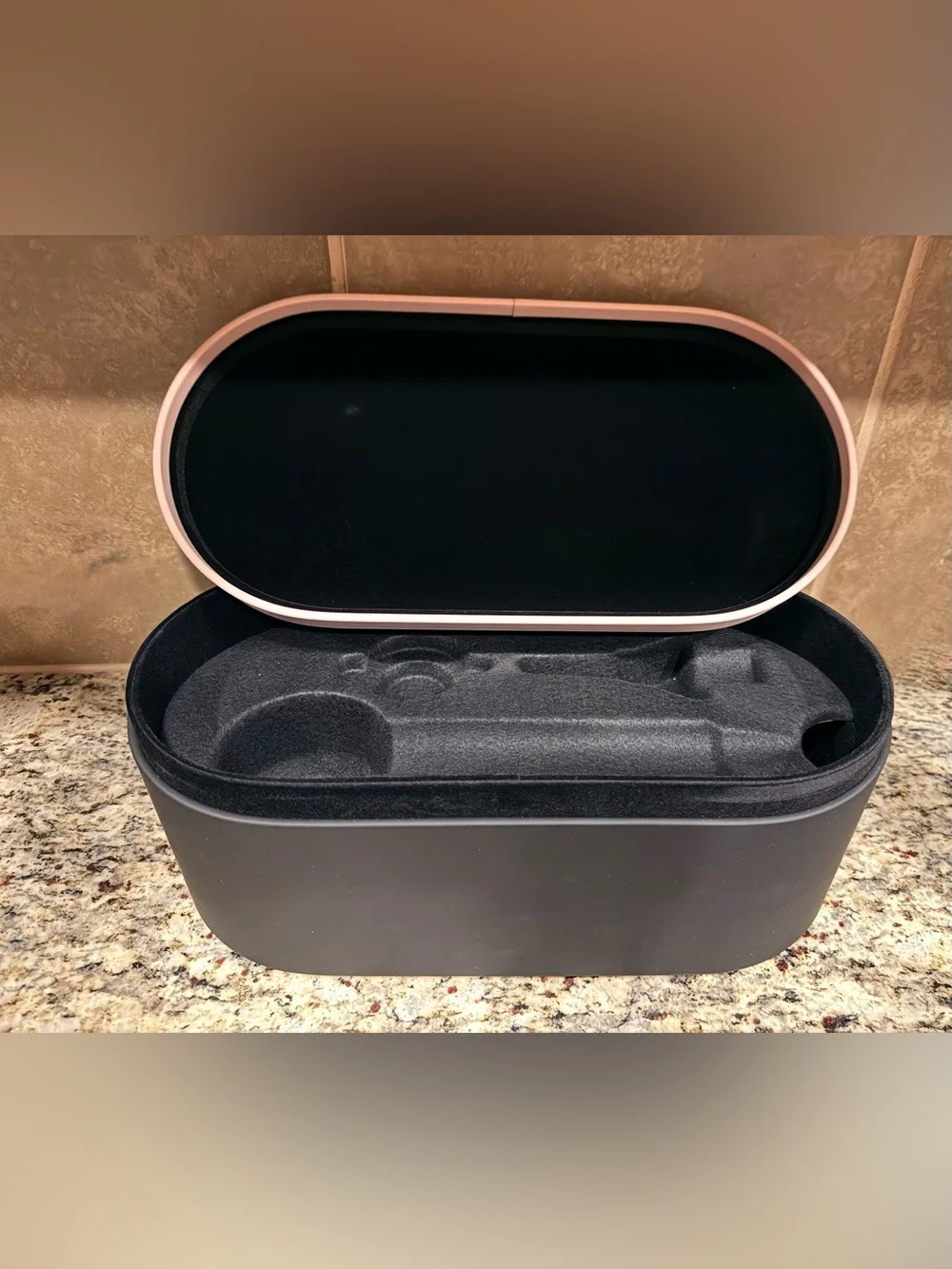 Dyson Supersonic Presentation Case
